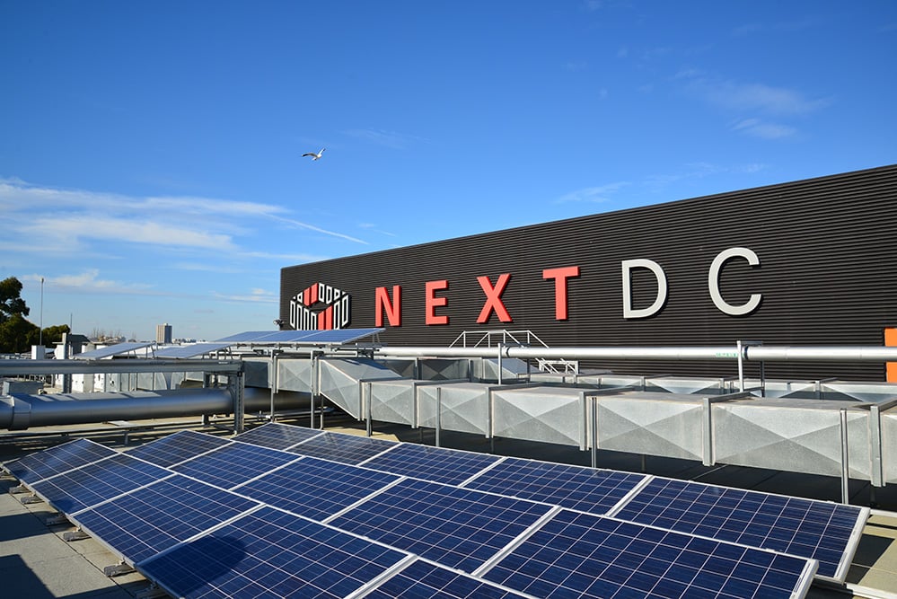 M1 Melbourne sky signage and solar array