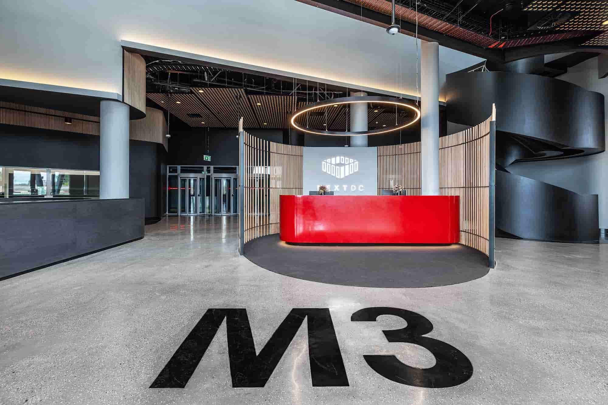 M3 Melbourne foyer