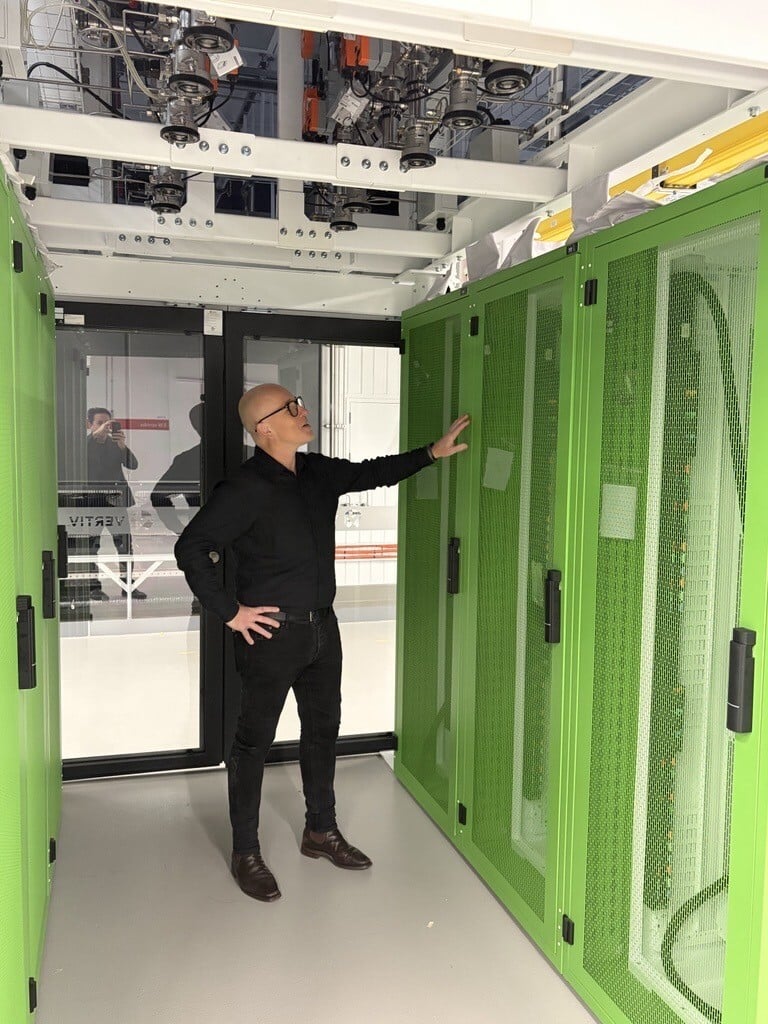 dlc-green-racks